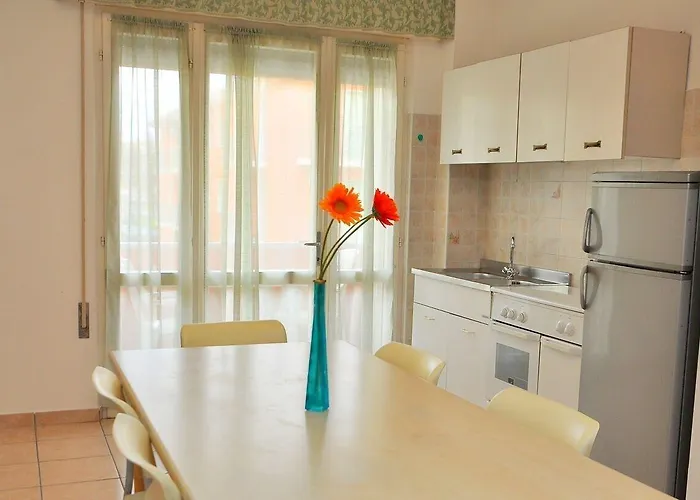 Apartment Spacious Seaside Flat For Large Families