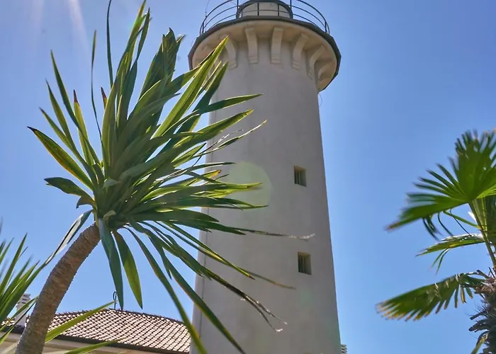 Spacious Seaside Flat For Large Families Apartman